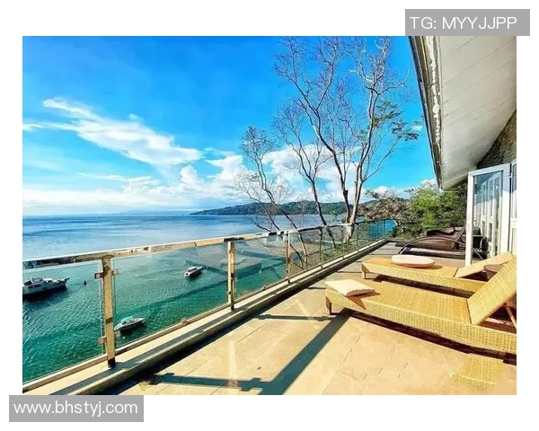 海边别墅与足球的完美结合享受阳光与运动的双重乐趣